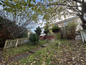 Photo 23- click for photo gallery